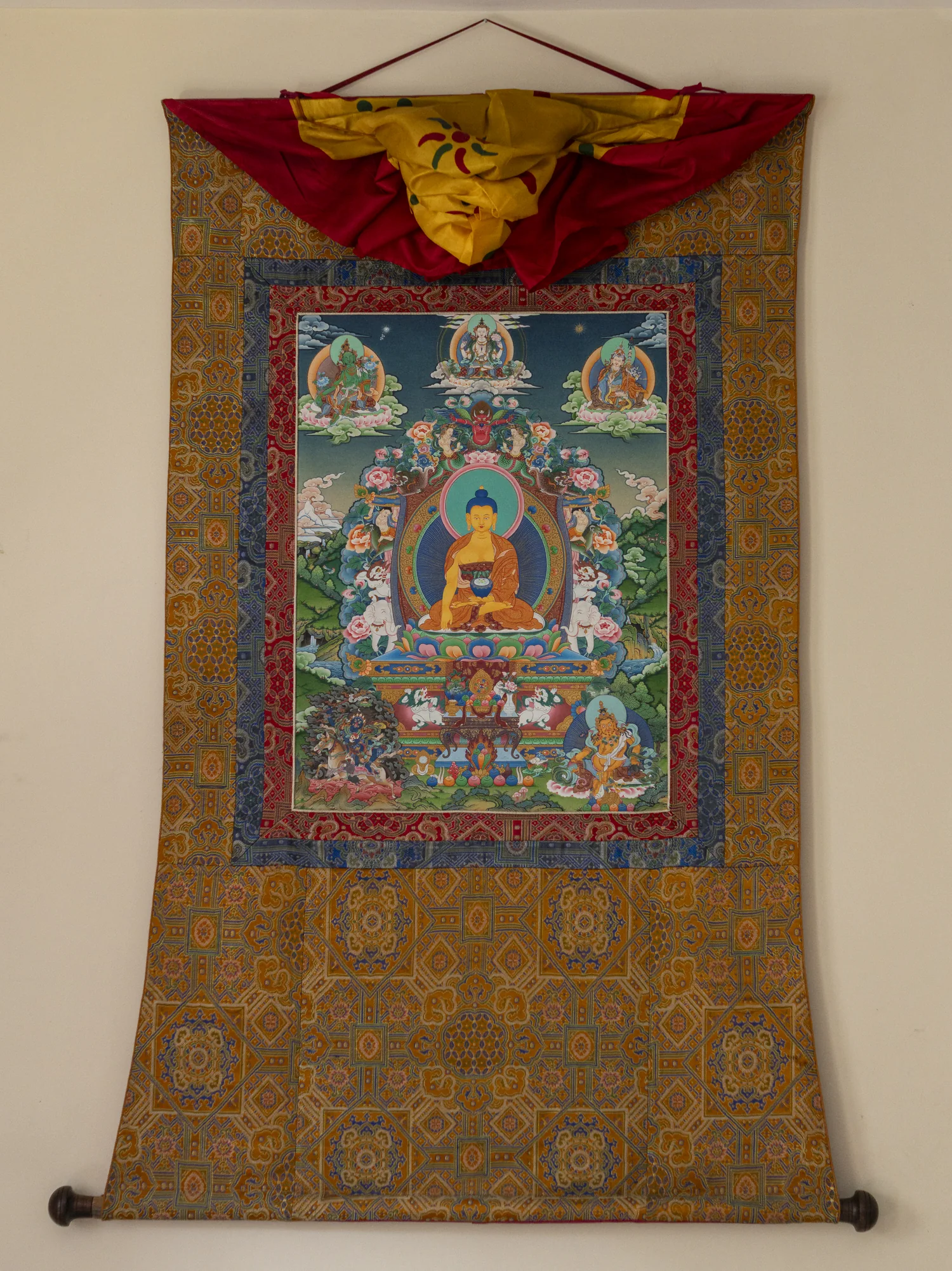 Buddha Shakyamuni on the Six-Ornament Throne thangka with full brocade mount