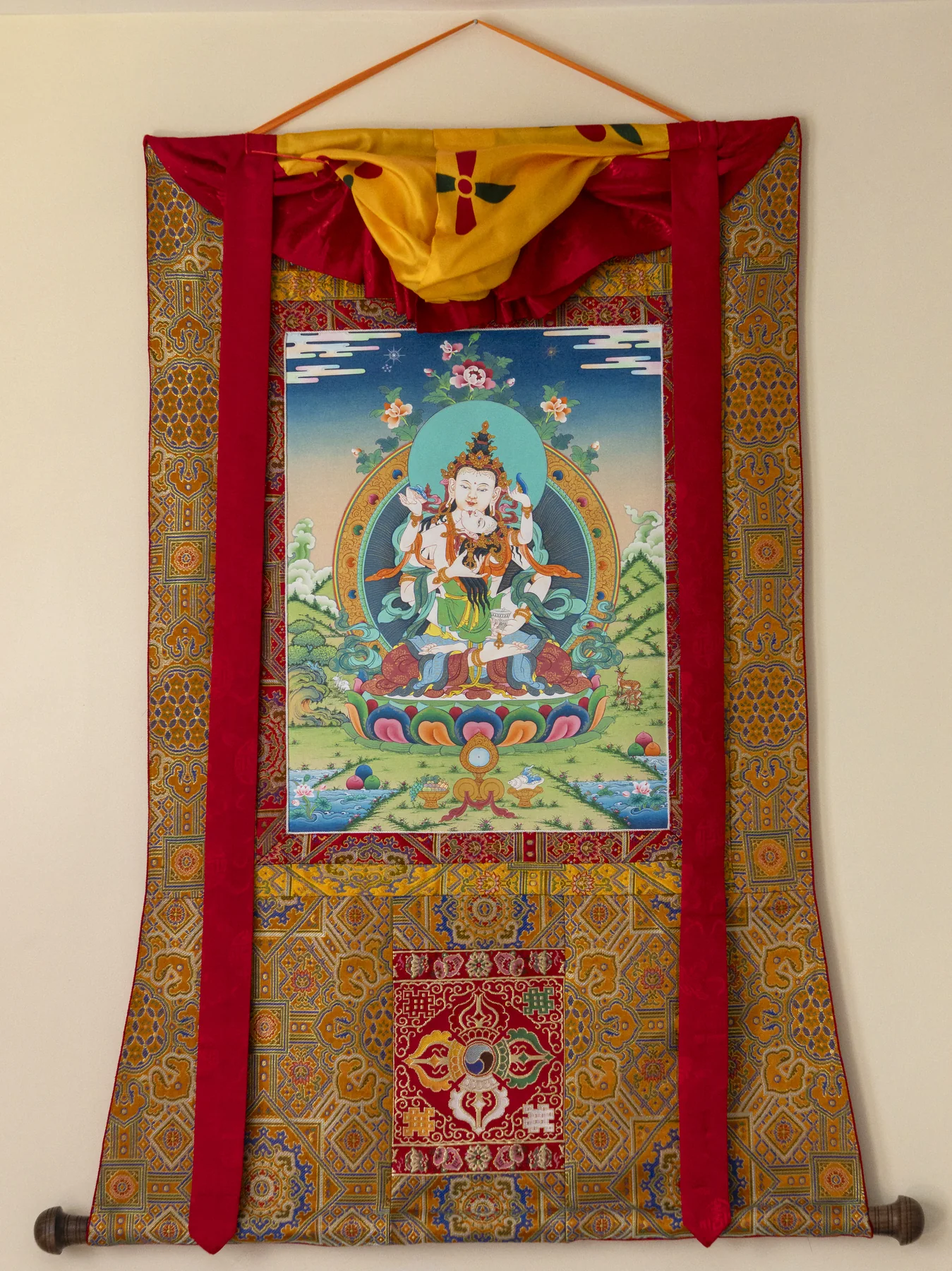 Vajrasattva thangka with full brocade mount